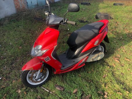 2007 Yamaha Jog, красный, 99999 рублей, вид 4