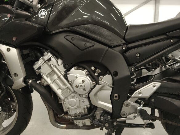 2008 Yamaha FZ1, серый - вид 13