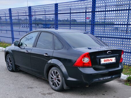2010 Ford Focus II Рестайлинг, чёрный, 610000 рублей, вид 2