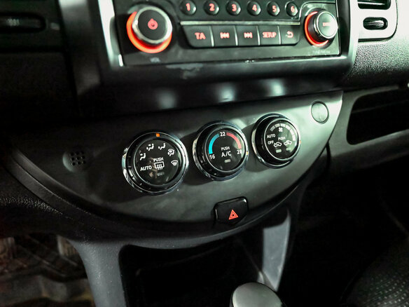 2012 Nissan Note I Рестайлинг, чёрный - вид 8