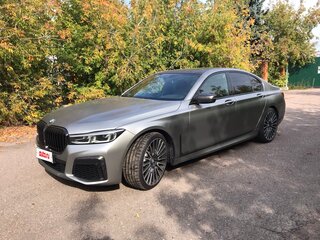 2019 BMW 7 серии 730d xDrive VI (G11/G12) Рестайлинг, серый, 7500000 рублей, вид 3