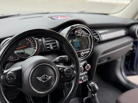 2016 Mini Hatch Cooper S III (F55/F56), серый, 1950000 рублей, вид 5
