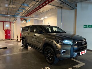 2020 Toyota Hilux VIII Рестайлинг 2, коричневый, 5990000 рублей, вид 1