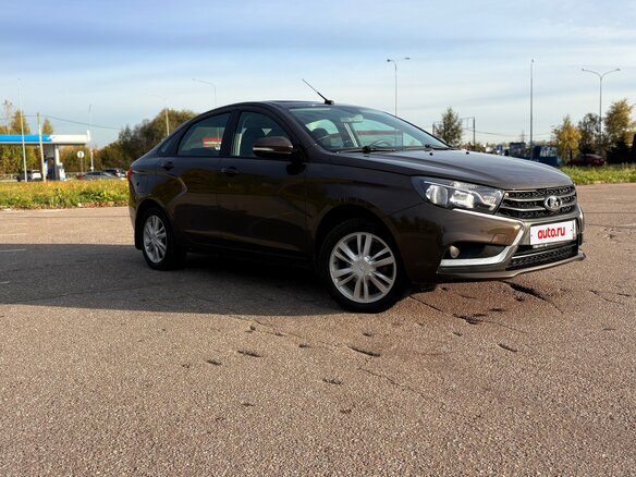 2017 Lada (ВАЗ) Vesta I, коричневый, 870000 рублей - вид 4
