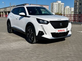 2021 Peugeot 2008 8AT II, белый, 1730781 рублей, вид 3
