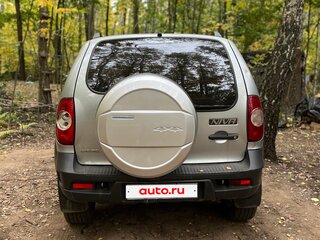 2015 Chevrolet Niva I Рестайлинг, серебристый, 600000 рублей, вид 5