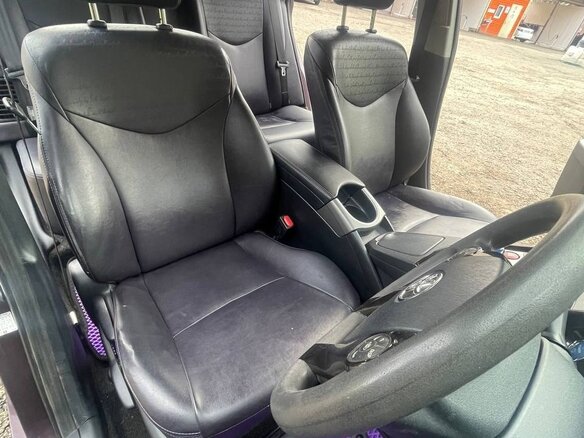 2013 Toyota Prius III Рестайлинг (XW30), фиолетовый, 950000 рублей - вид 36