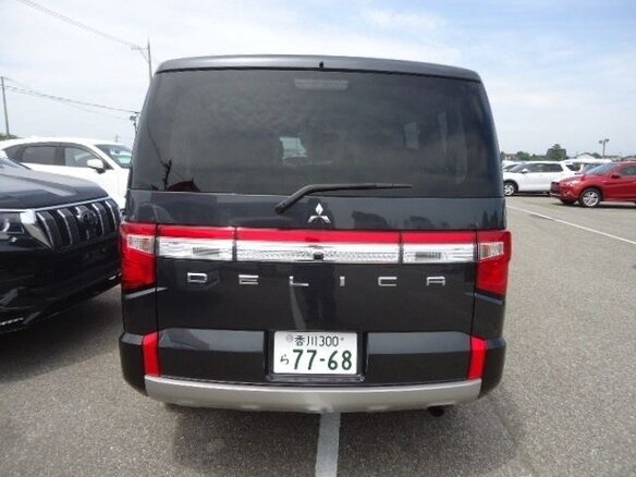 2023 Mitsubishi Delica D:5 I Рестайлинг, серый, 3321000 рублей - вид 2