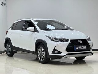 2023 Toyota Yaris L XP150 Рестайлинг, белый, 1300000 рублей, вид 3