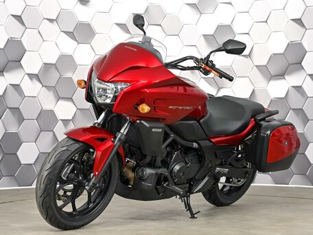 2013 Honda CTX 700, красный, 529000 рублей, вид 2
