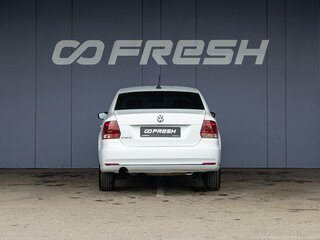 2017 Volkswagen Polo V Рестайлинг, белый, 1160000 рублей, вид 4