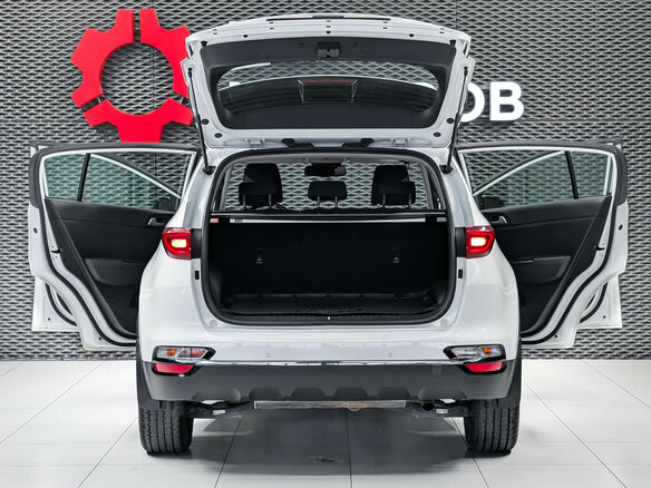 2019 Kia Sportage IV Рестайлинг, белый, 1830000 рублей - вид 6