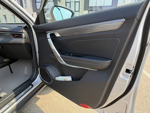 2023 Geely Atlas Pro, серый, 2900000 рублей - вид 23