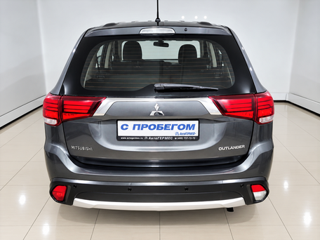 2016 Mitsubishi Outlander III Рестайлинг 2, серый, 1530000 рублей, вид 3