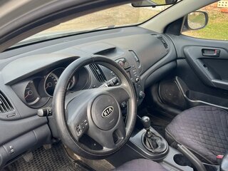 2009 Kia Cerato 5-speed II, серебристый, 515000 рублей, вид 5