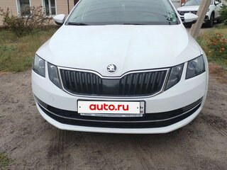 2017 Skoda Octavia III (A7) Рестайлинг, белый, 1450000 рублей, вид 1
