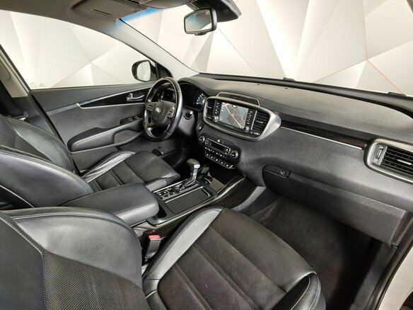 2018 Kia Sorento III Prime Рестайлинг, белый, 3048111 рублей - вид 12