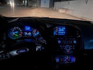 2015 Ford Focus III Рестайлинг, белый, 880000 рублей, вид 4