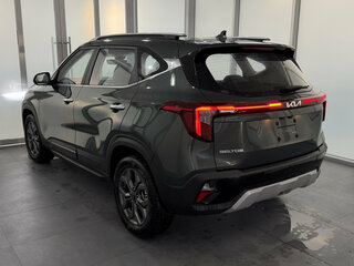 2026 Kia Seltos I Рестайлинг, зелёный, 3800000 рублей, вид 4