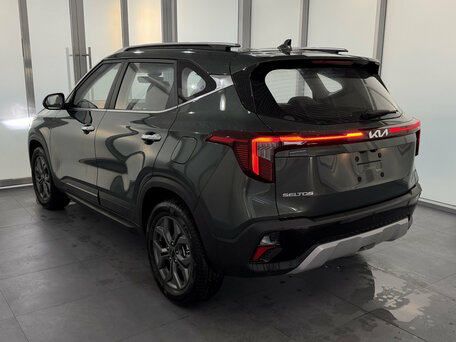2026 Kia Seltos I Рестайлинг, зелёный, 3800000 рублей, вид 4
