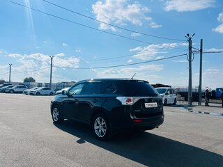 2013 Mitsubishi Outlander III, чёрный, 1499999 рублей, вид 4