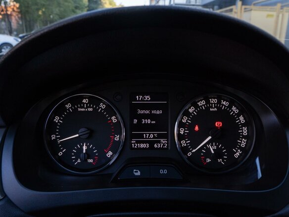 2014 Skoda Rapid I, белый, 955000 рублей - вид 11
