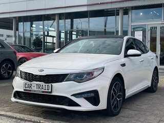 2019 Kia Optima IV Рестайлинг, белый, 1990000 рублей, вид 2