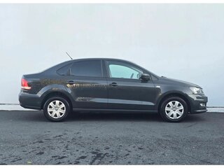 2015 Volkswagen Polo V Рестайлинг, серый, 999000 рублей, вид 4