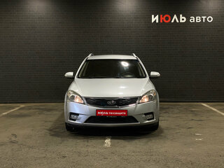 2011 Kia Ceed I Рестайлинг, серебристый, 680000 рублей, вид 2