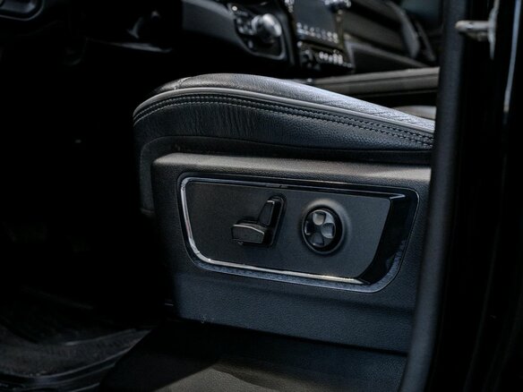 2023 Ram 1500 Crew Cab eTorque V, чёрный, 9500000 рублей - вид 21
