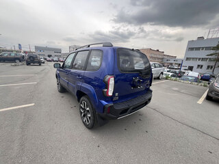 2026 Lada (ВАЗ) Niva Travel I Рестайлинг, синий, 1834000 рублей, вид 2