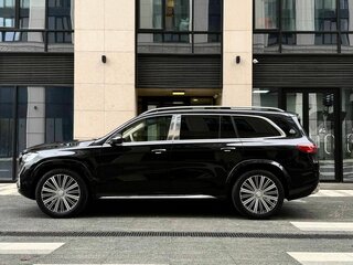 2026 Mercedes-Benz Maybach GLS 600 I Рестайлинг, чёрный, 27990000 рублей, вид 4