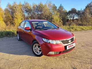 2011 Kia Cerato 6-speed II, красный, 860000 рублей, вид 1