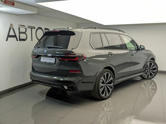 2026 BMW X7 40d I (G07) Рестайлинг, серый, 19250000 рублей - вид 3