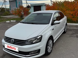 2016 Volkswagen Polo V Рестайлинг, белый, 870000 рублей, вид 1