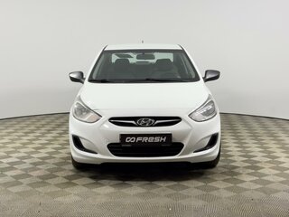 2013 Hyundai Solaris I, белый, 550000 рублей, вид 3