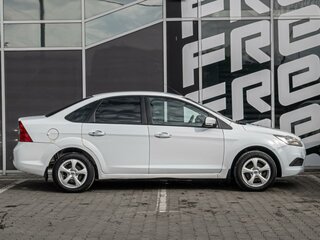 2010 Ford Focus II Рестайлинг, белый, 545000 рублей, вид 5