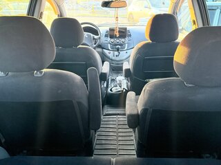 2008 Mitsubishi Grandis I, серебристый, 600000 рублей, вид 2