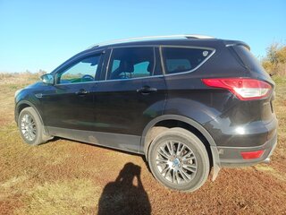 2013 Ford Kuga II, чёрный, 1200000 рублей, вид 3