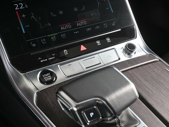 2021 Audi A7 55 TFSI II (4K), белый, 6599000 рублей - вид 19