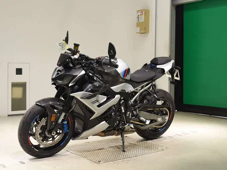 2025 BMW M 1000 R, серебристый, 2900000 рублей, вид 4