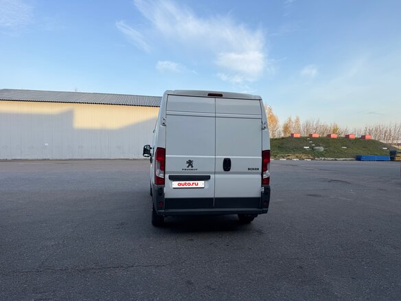 2017 Peugeot Boxer, белый, 2449990 рублей - вид 4