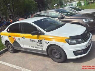 2019 Volkswagen Polo V Рестайлинг, белый, 900000 рублей, вид 1