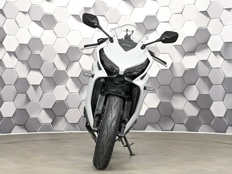 2023 Honda CBR 650R, белый, 977000 рублей, вид 5