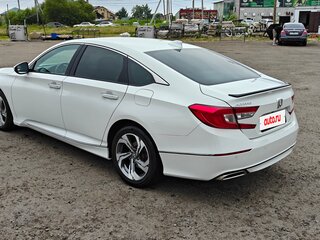 2019 Honda Accord X, белый, 2600000 рублей, вид 4