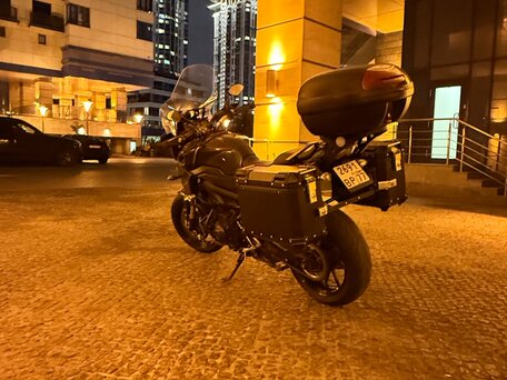 2018 Yamaha MT-09 Tracer (FJ-09), зелёный, 855000 рублей, вид 4