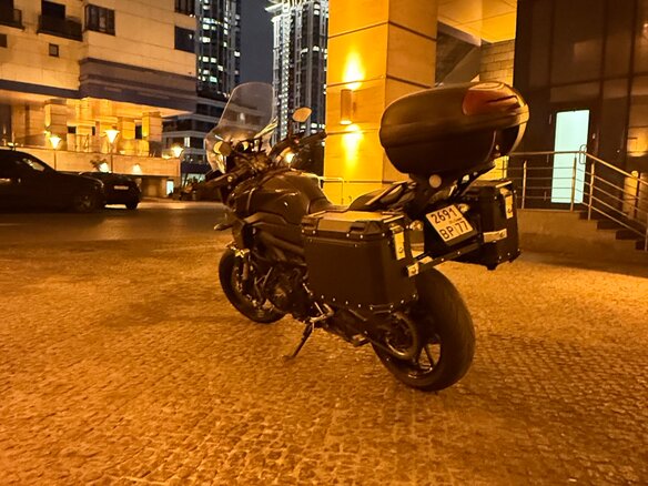 2018 Yamaha MT-09 Tracer (FJ-09), зелёный, 855000 рублей - вид 3