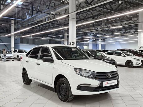 2022 Lada (ВАЗ) Granta I Рестайлинг, белый, 687000 рублей, вид 2