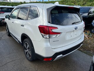 2018 Subaru Forester MHEV V, белый, 2300000 рублей, вид 2