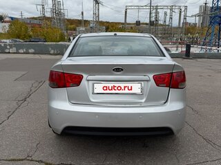 2011 Kia Cerato 6-speed II, серый, 460000 рублей, вид 5